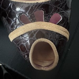 Black peek hole shoe